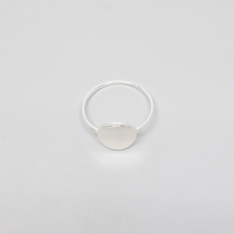 shiny disc ring