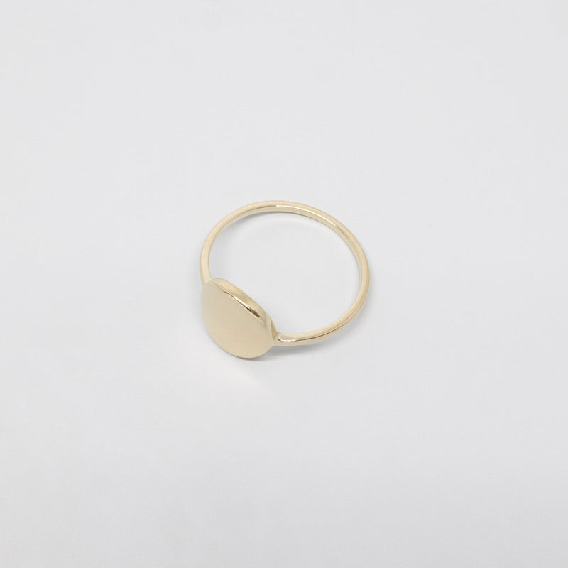 shiny disc ring