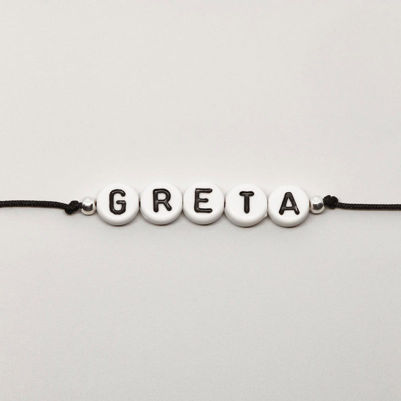 Personalisiertes Armbändchen mit Namen in Silber