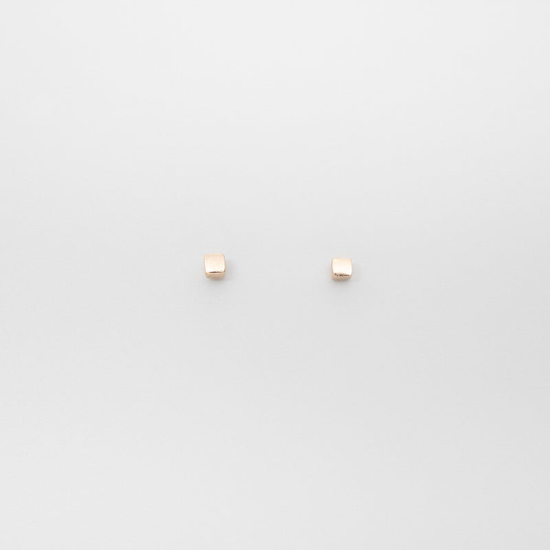 tiny cube stud | solid gold