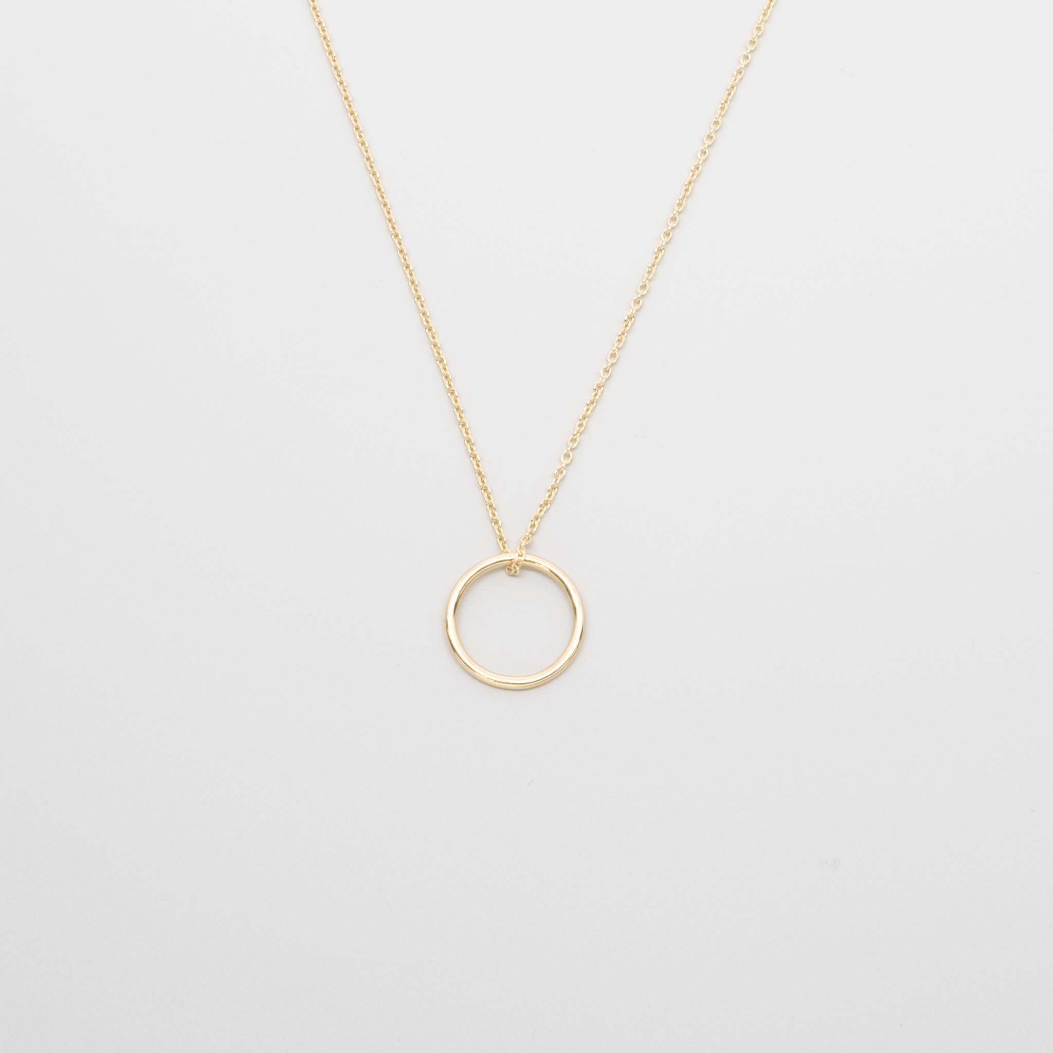 medium circle necklace | solid gold