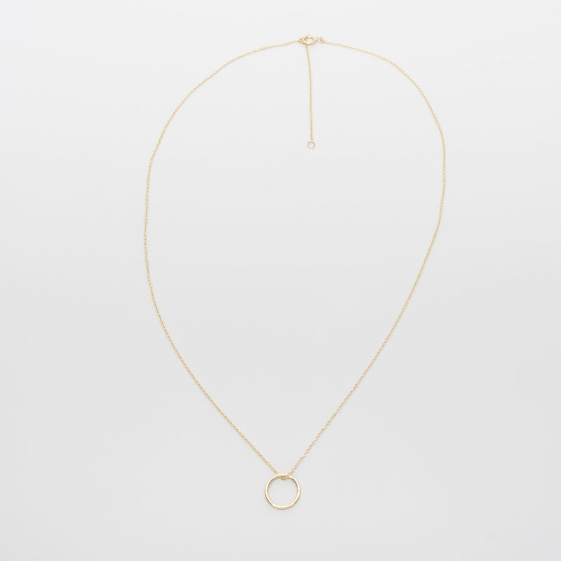 medium circle necklace | solid gold