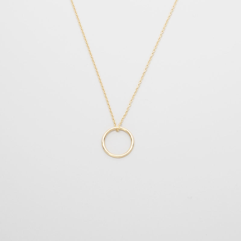 medium circle necklace | solid gold